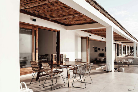 Balkongdør eller skyvedør – hva bør du velge til terrasse og hage?