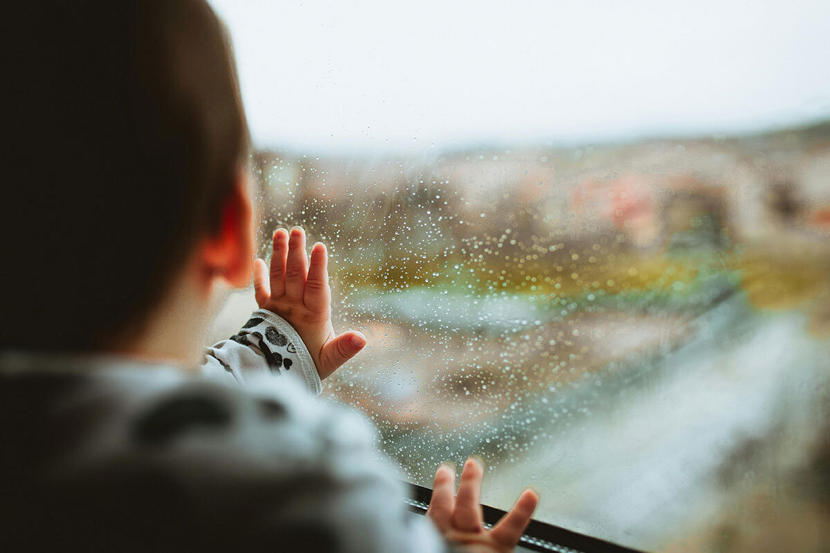 Barnesikre vinduer og dører – slik gjør du hjemmet tryggere for små barn