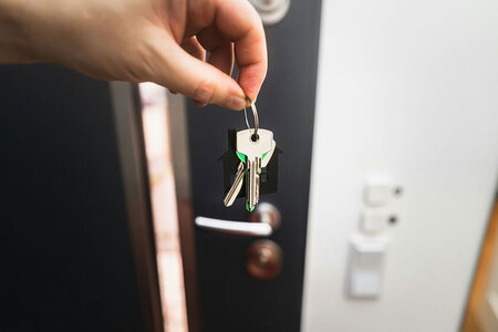 Innbruddssikre vinduer – slik gjør du det vanskeligere å bryte seg inn