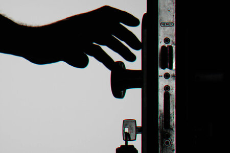 Brann- og lydklassifiserte dører – hvor trenger du dem, og hva bør du velge?