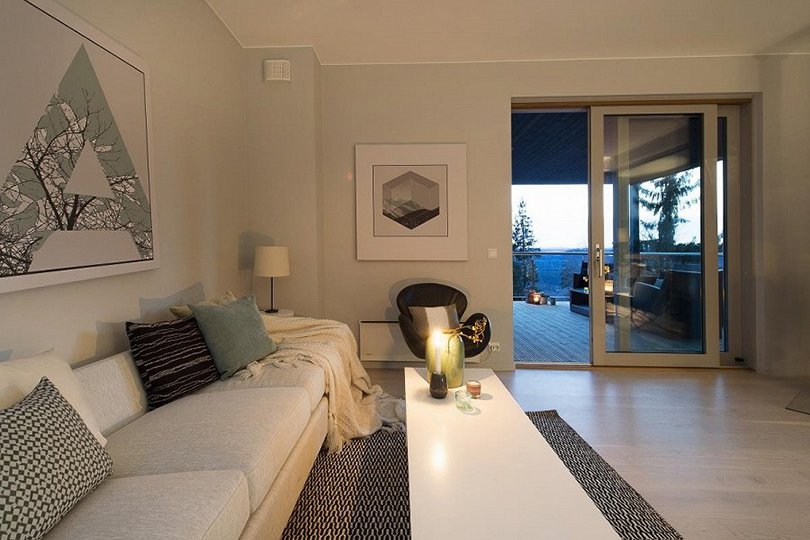 skyvedør med utgang til terrasse